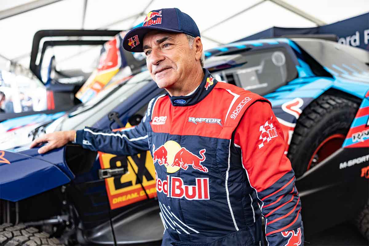 Carlos Sainz überrascht mit Ford Puma Rally1