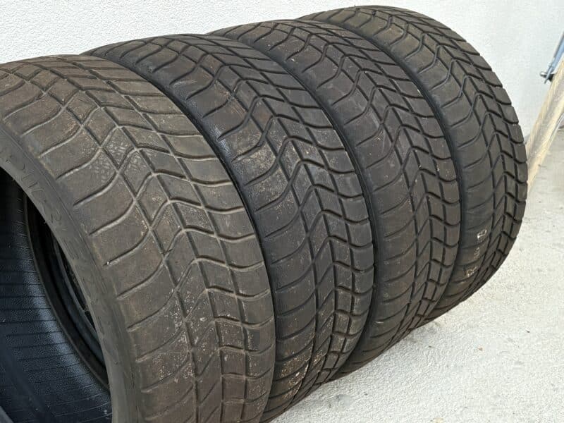 Pirelli Cinturato RWB & RWC Regenreifen zu verkaufen